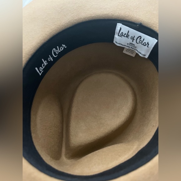 100% Australian Wool- Camel Colored Hat - Picture 3 of 5